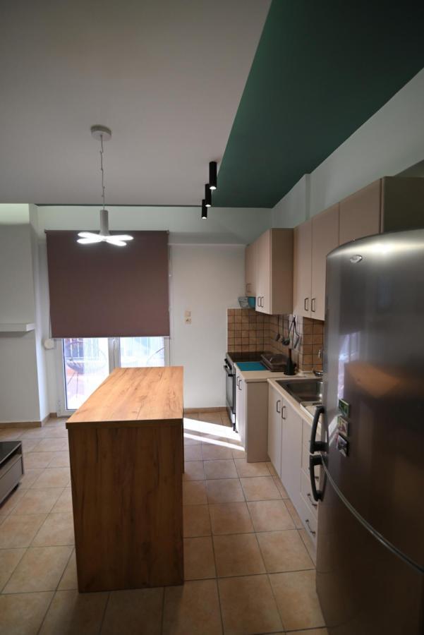The Whole Packet A4 Center With Parking Apartment Larissa Exterior photo