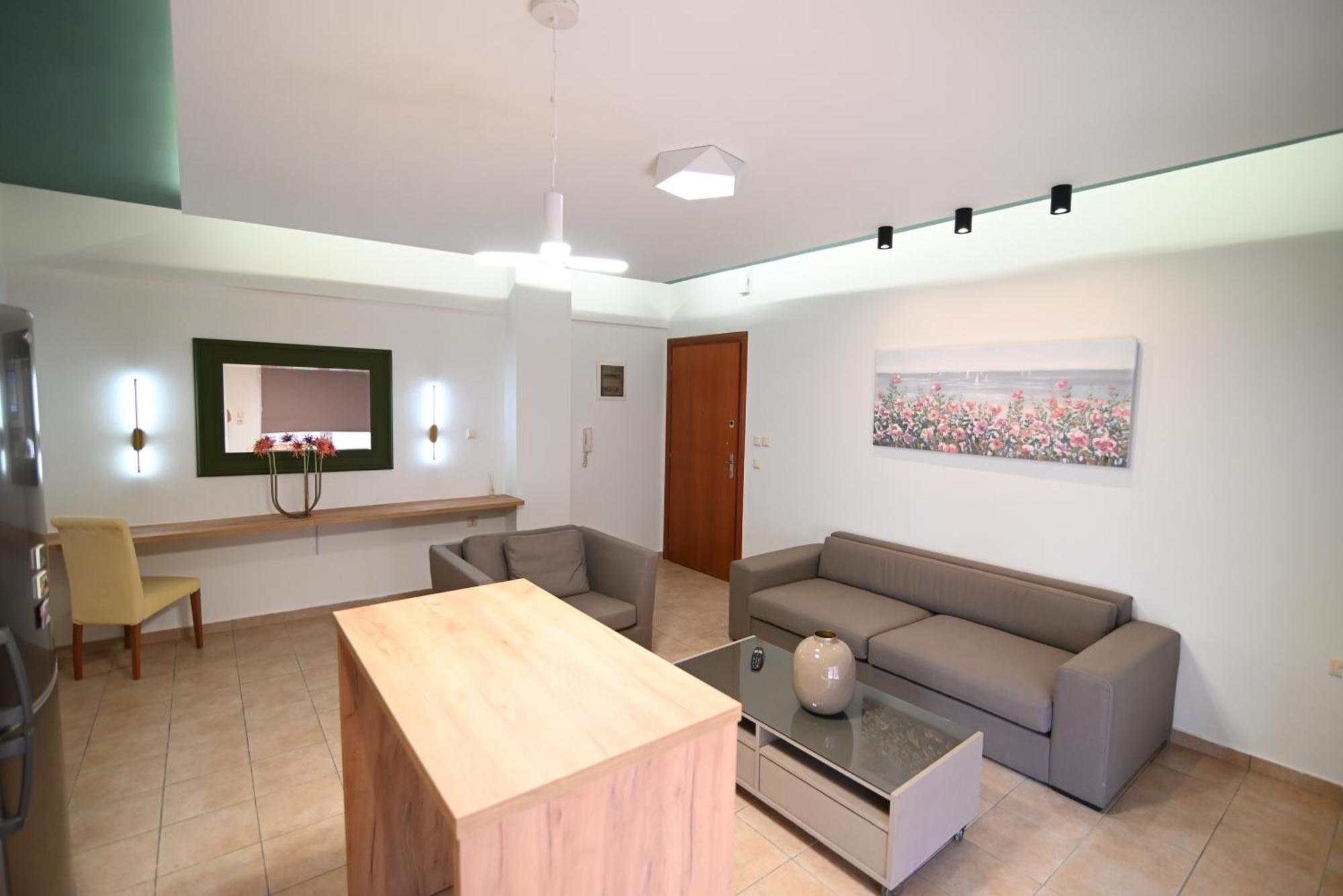 The Whole Packet A4 Center With Parking Apartment Larissa Exterior photo